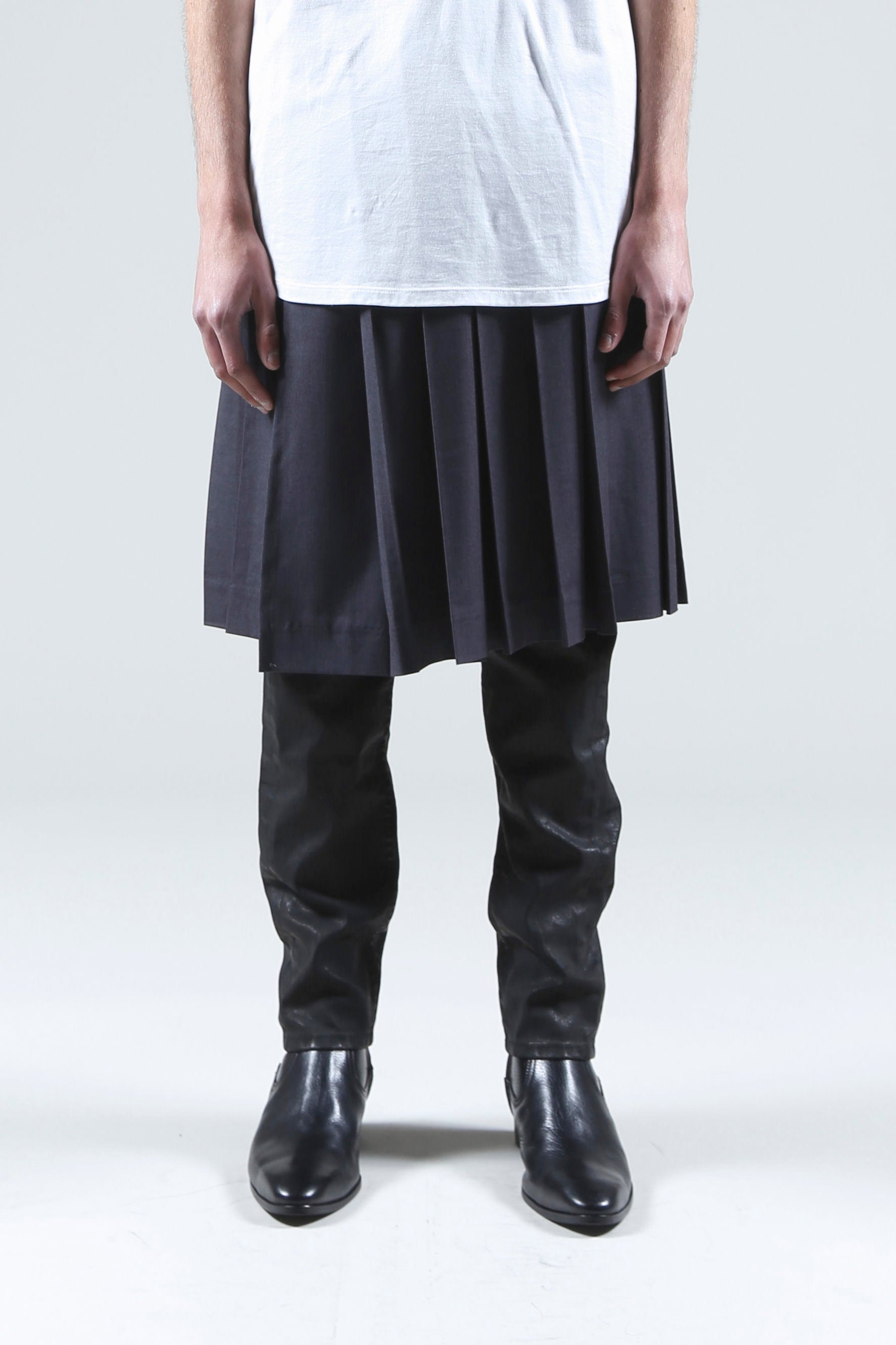 リアルブラックコーティング ストレッチ デニムパンツ BLACK